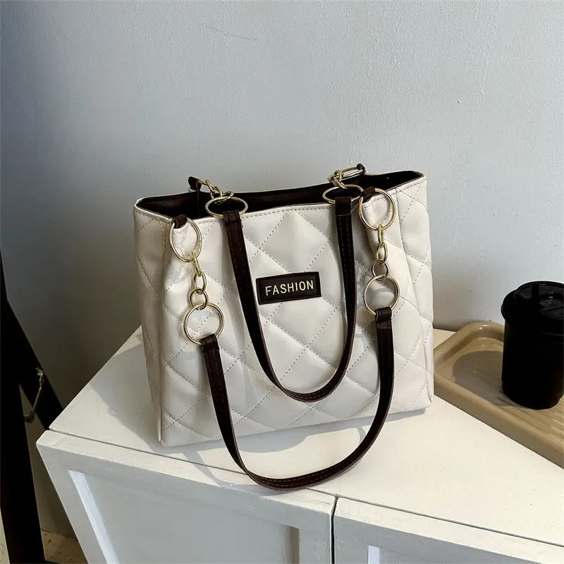 

Практичная женская сумка для поездок на работу. Компактная сумка через плечо для городских путешествий.