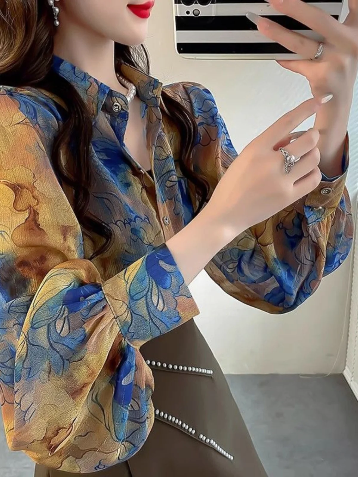 

New Sle Loose Lantern Sve irt Women's Faionable Bright Tead Printed Casual Collar Long Sve Polyester irt