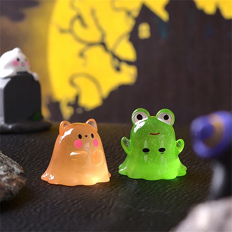 1PC Luminous Rabbit Dragon Ornament Cartoon Frog Pig Figurine Ghost Doll Micro Landscape Christmas Decor Dollhouse Miniature Toy