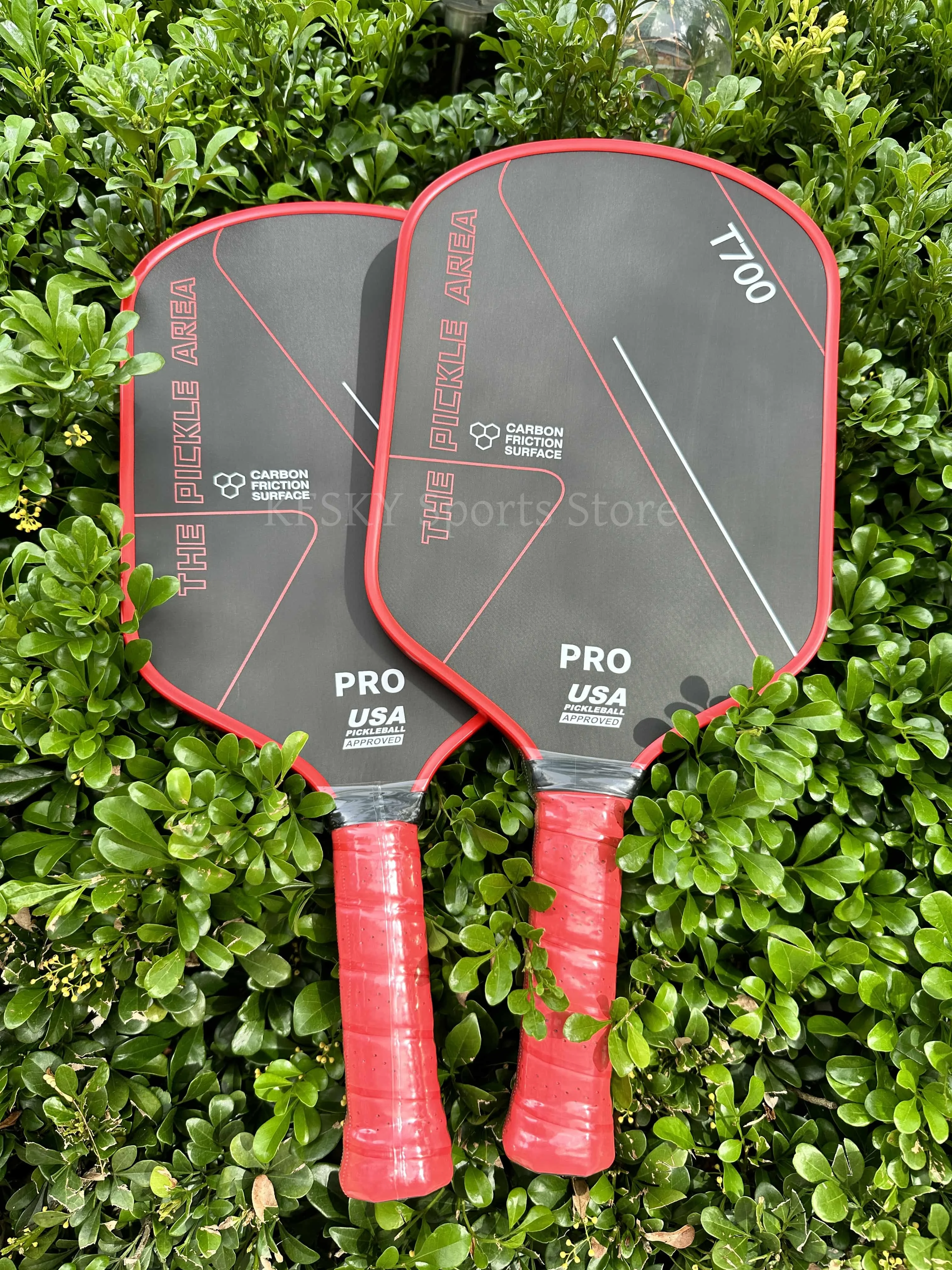 

Одобрено USAPA Pickleball Paddle: холодный вырез, изготовленный на заказ сотовый сердечник 16 мм, лицевая сторона из углеродного волокна T700 — точное управление и мощность