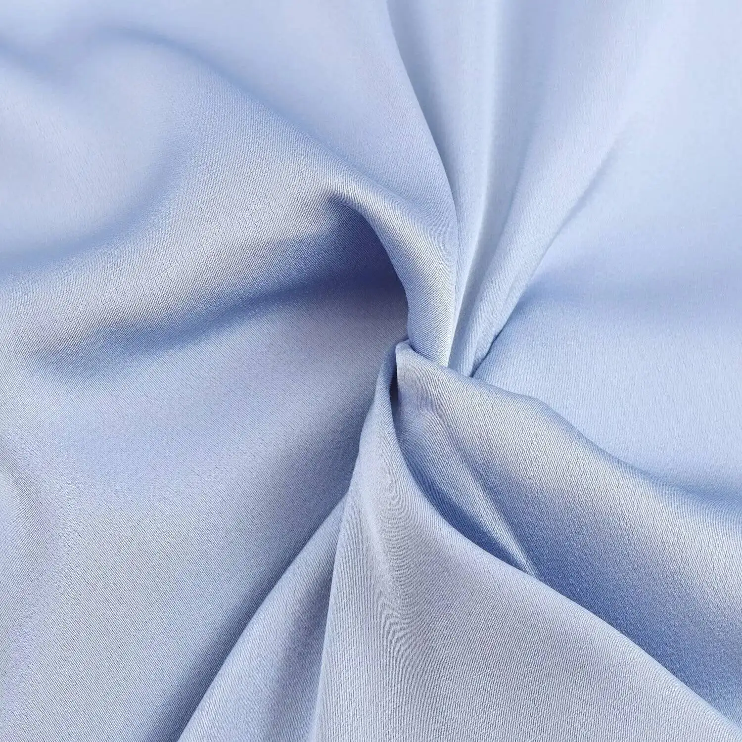 Sukienka damska na jesień 2025 w stylu europejskim i amerykańskim, z dekoracją w postaci węzła, z teksturą jedwabnej satyny, z okrągłym dekoltem, krótkim rękawem i długim krojem.