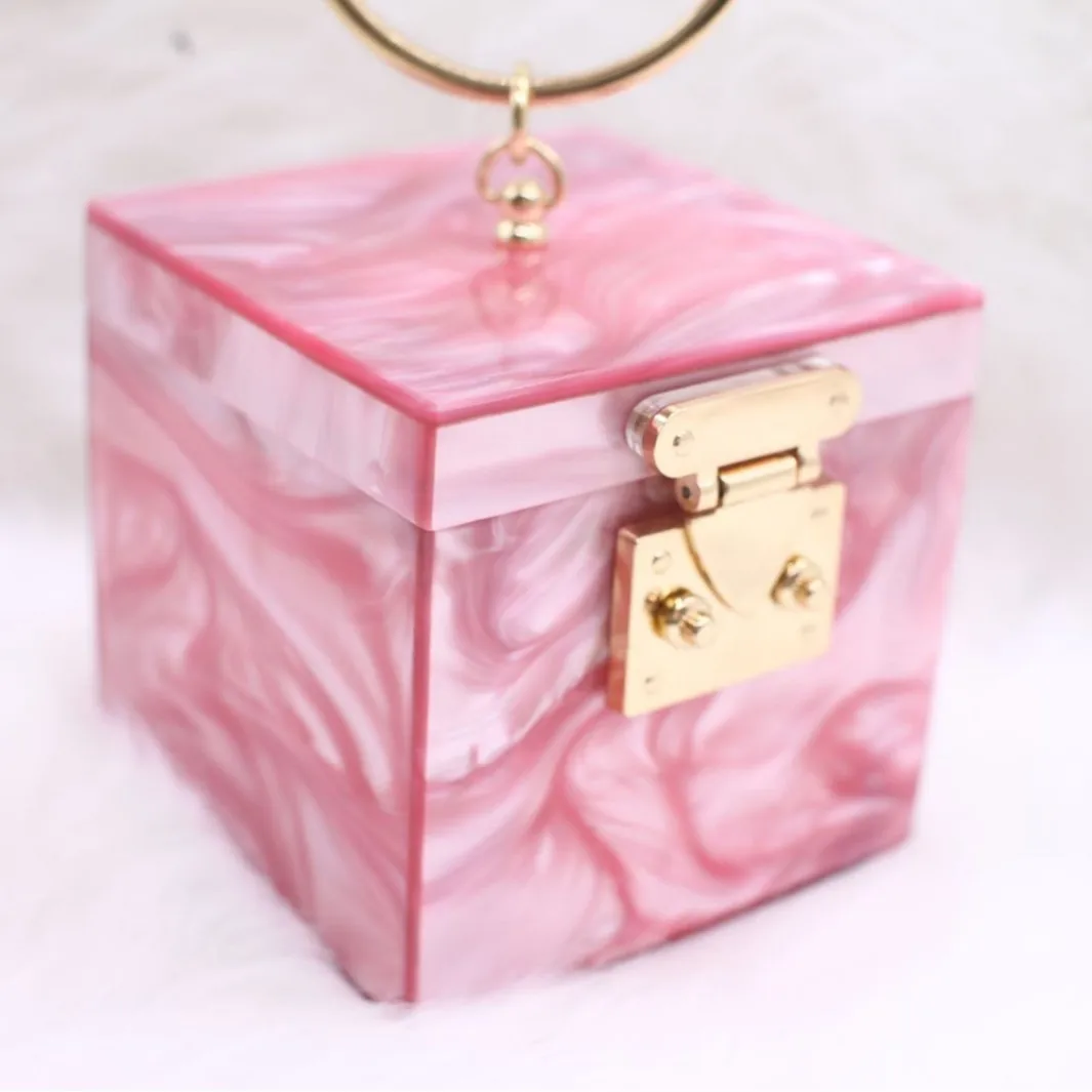 

Fashionable Marble Pattern Acrylic Mini Square Handheld Evening Clutch for Ladies Ideal for Gala Shows and Fashion Events