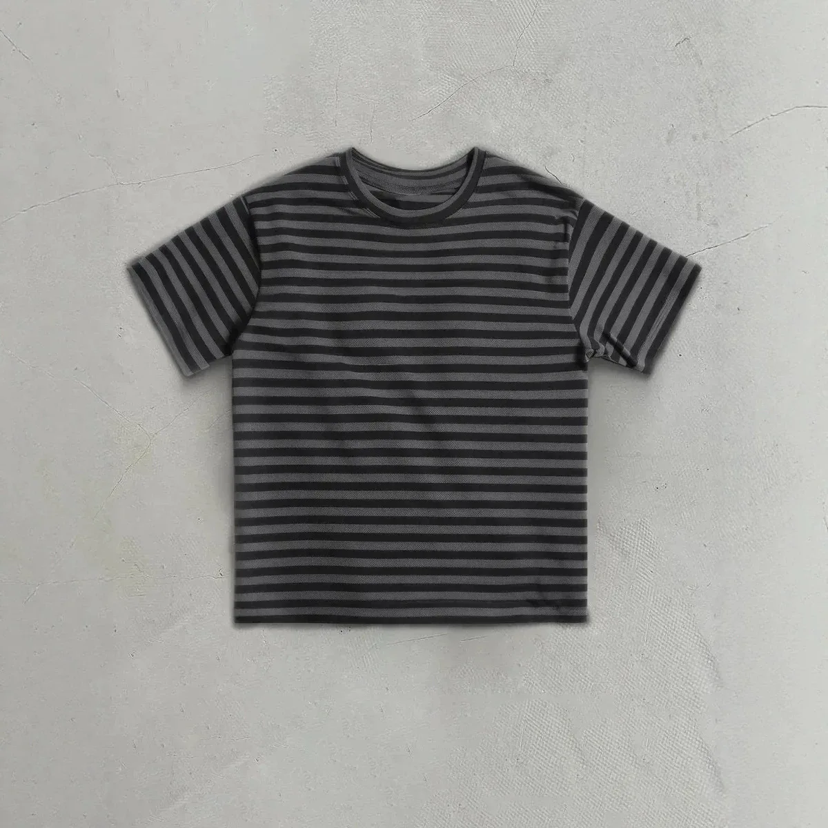 Unisex Summer Retro Personalized Casual Versatile Slimming Round Neck Striped T-Shirt 2026 New Item T-Shirt with Stripes