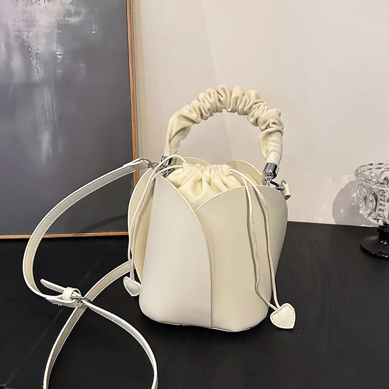 

Genuine Leather Petal Bucket Bag - 2025 Korean Retro, Floral Embroidery Shoulder/Crossbody