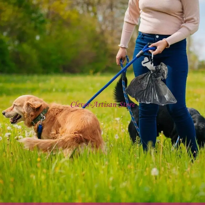 E06B حقيبة براز الكلاب القابلة للتعليق، مشبك قوي وآمن، حامل حقيبة براز الحيوانات الأليفة للمشي #4