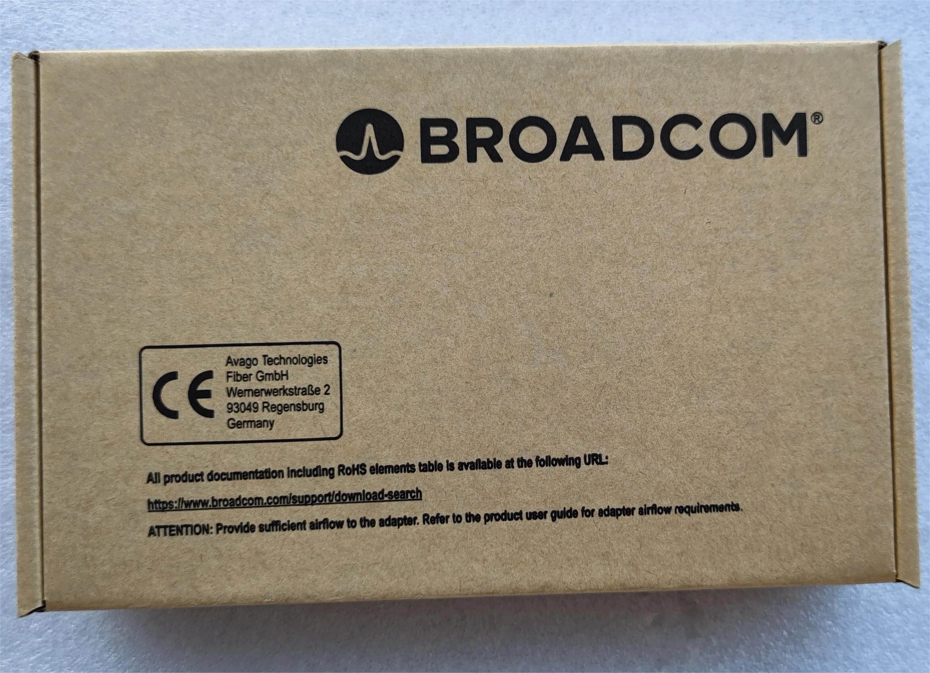 Broadcom LSI SAS 9400-8e 8-port 12Gb/s SATA+SAS PCIe 3.1 12Gb Controller Host Bus Adapter view 6