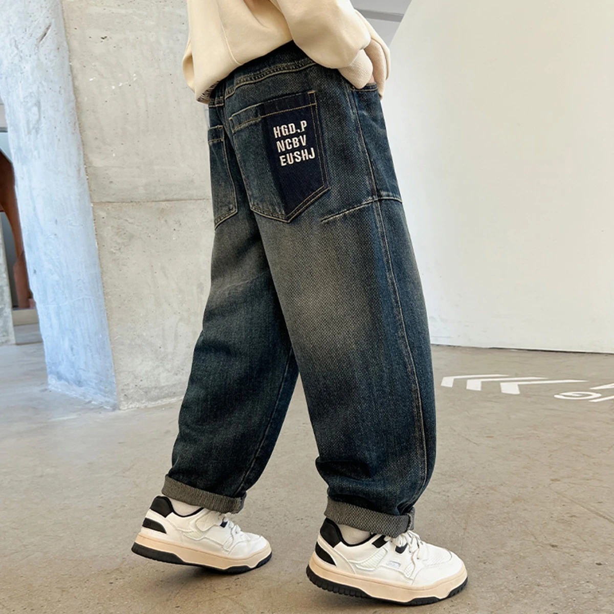 Trendy Boys Loose Fit Denim Jeans Casual Ripped Kids Teen Long Trousers Korean Style Cotton Blend for Autumn Spring 1325