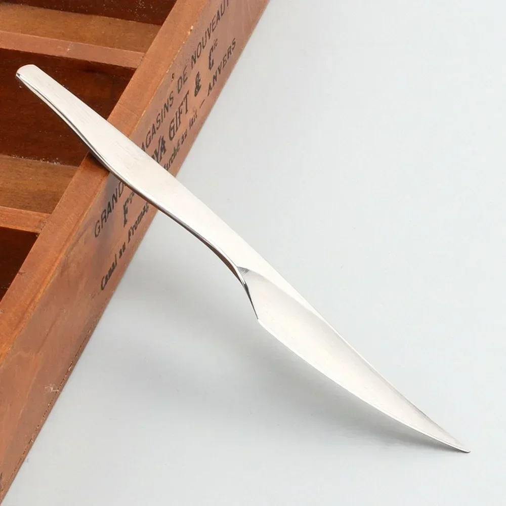 Pedicure Tool Dead Skin Scraper Pedicure Pad Shaving Knife Professional Willow - shaped Foot Scraper