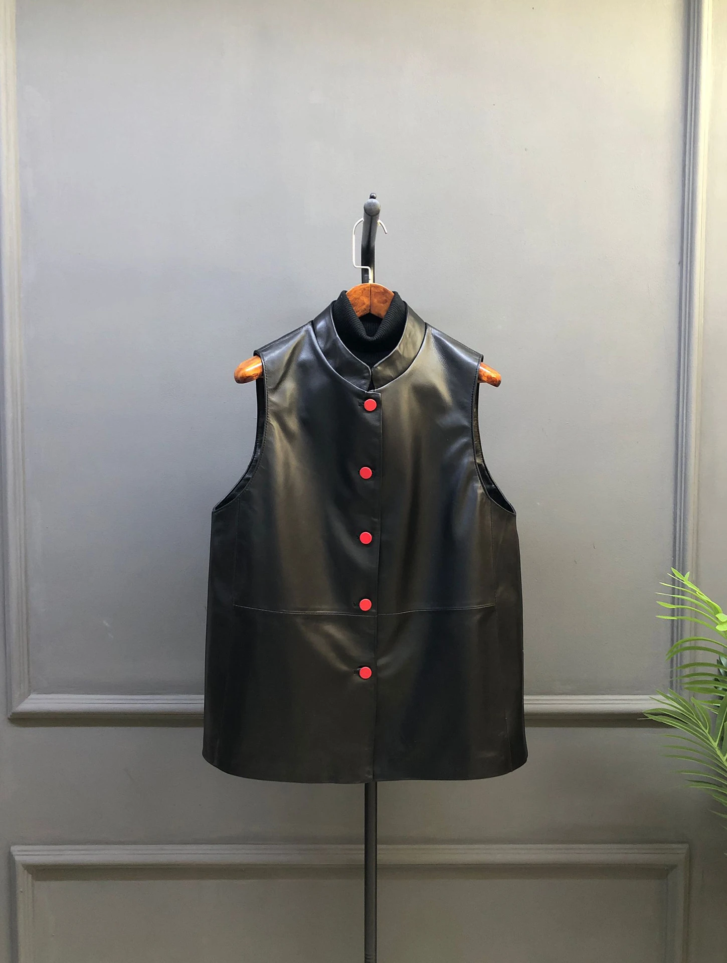 Casual Sle eepskin Leather Vest Women's Svel Stand Collar Genuine Leather Jaet Versatile ort Length Faion