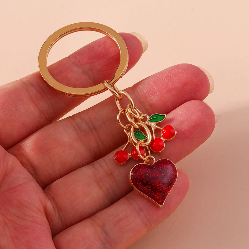 Aihua Niedlicher Emaille-Schlüsselanhänger mit Rotem Herz, Gänseblümchen, Kirsche und Regenbogen für Damen und Mädchen, Handtaschen-Dekoration, DIY-Schmuck, Geschenke – Detail 9