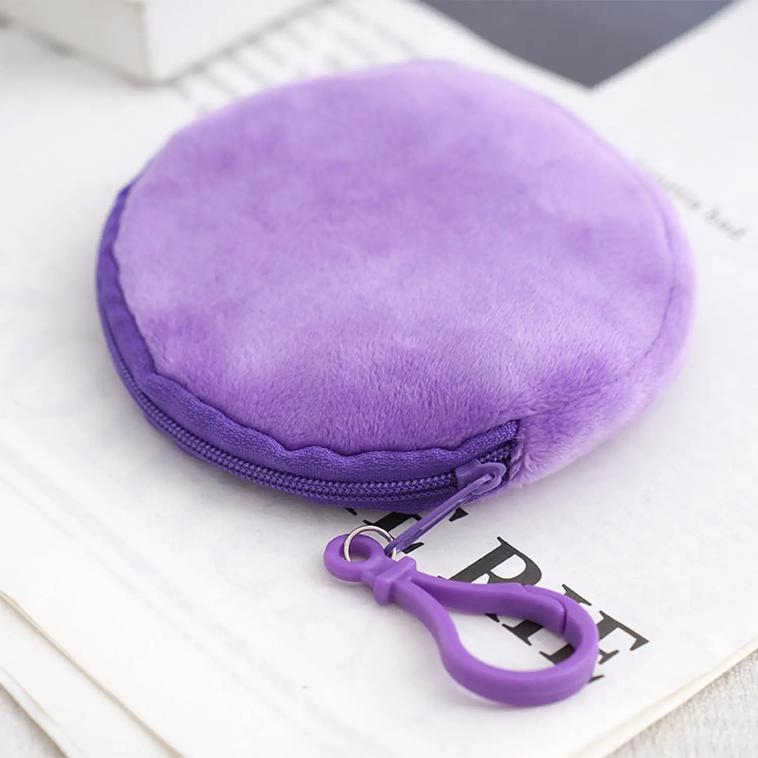 

Cute Round Plush Coin Purse Zipper Change Purse With Keychain Small Headphone Lipstick Bag Mini Wallet Money Bag Kids Gift