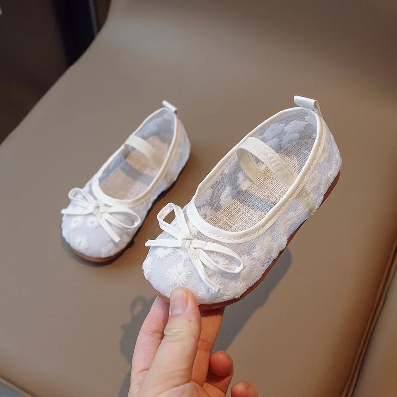 

Soft 2023 Child Summer New Korean Toddler Shoes Girl Versatile Bow Embroidery Elegant Elastic Band Simple Kids Shoes Round-toe