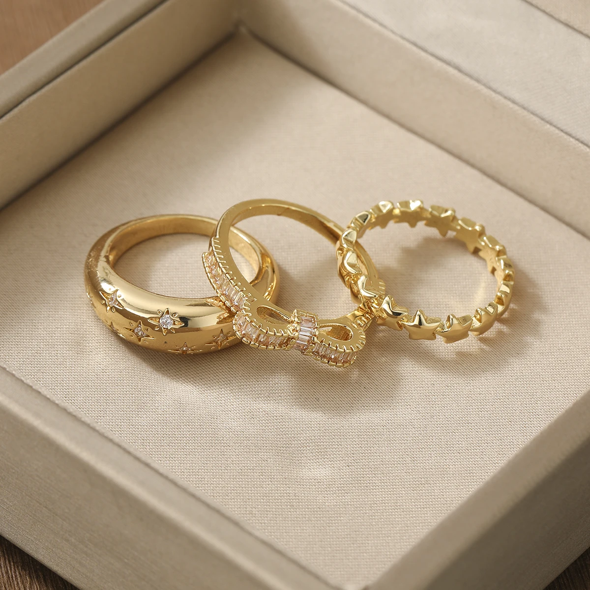 3pc Star Butterfly Knot Artificial Zirconium Ring in Copper Material Fashionable and Creative Jewelry for Women, a Great Gift.