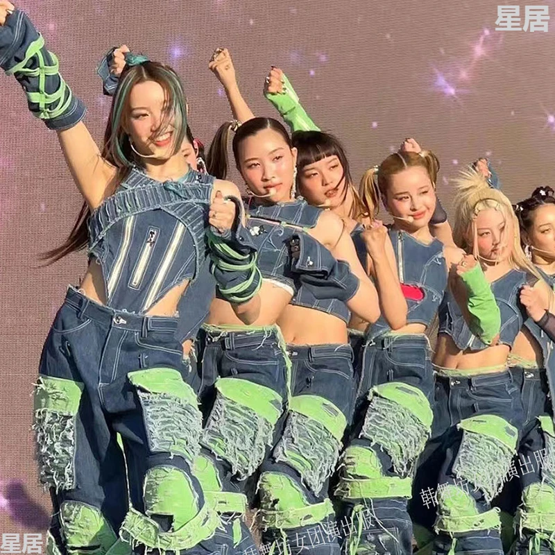 Kpop-traje de cantante coreano para escenario, Tops cortos de actuación de baile de concierto, conjunto de pantalones vaqueros, traje de baile de grupo para mujer, ropa para festivales