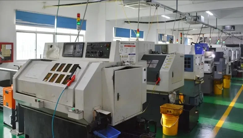 التحكم الصناعي 100% جديد وأصلي 1756-A17K أتمتة PLC رائجة البيع في الصناعة