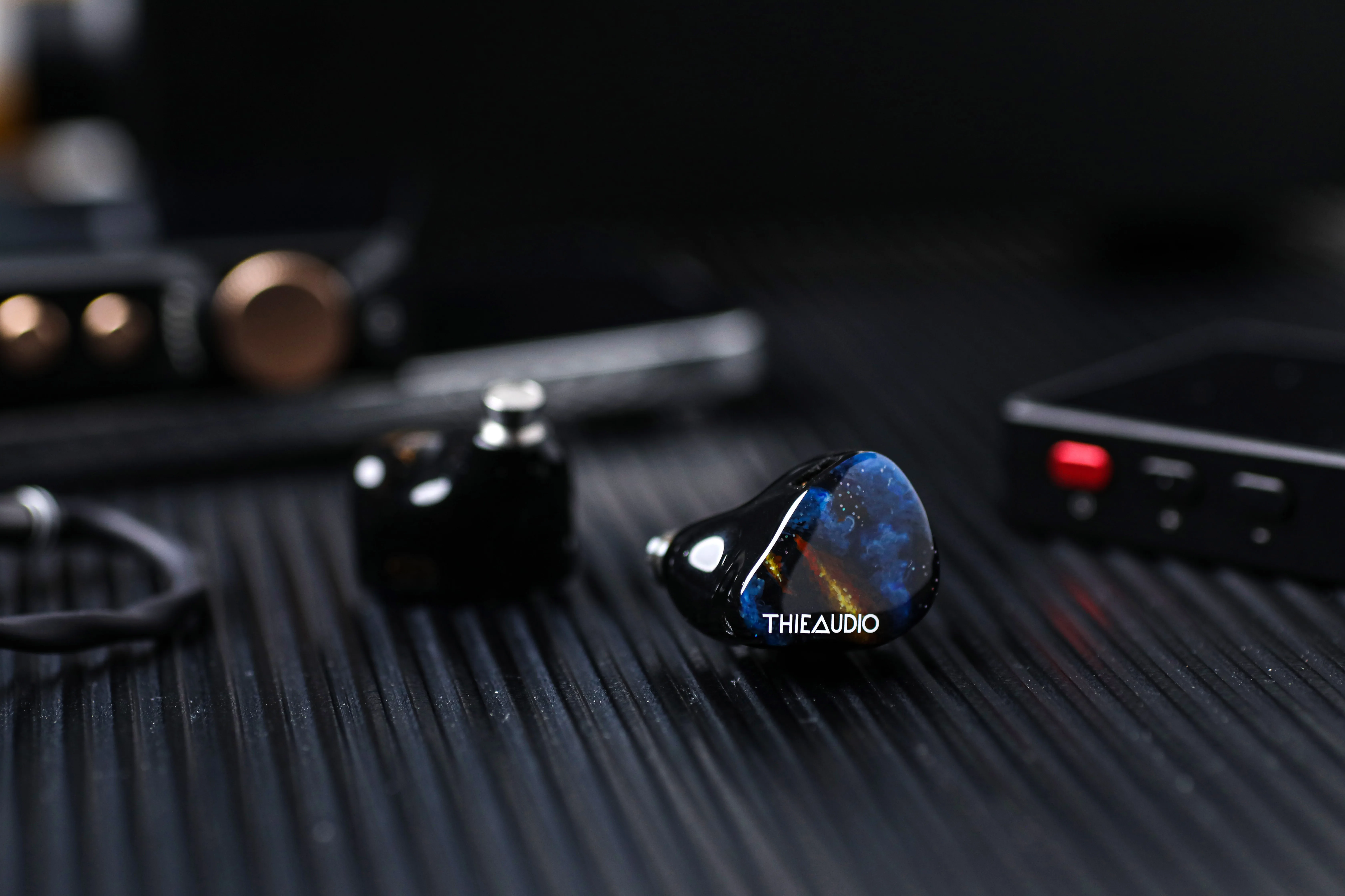 Vorbestellung THIEAUDIO Origin 1DD+4BA+2EST+1BC Quadbrid IEM Hifi-Kopfhörer mit Maßgefertigtem Verbessertem Kabel für Audiophile Musiker – Detail 2