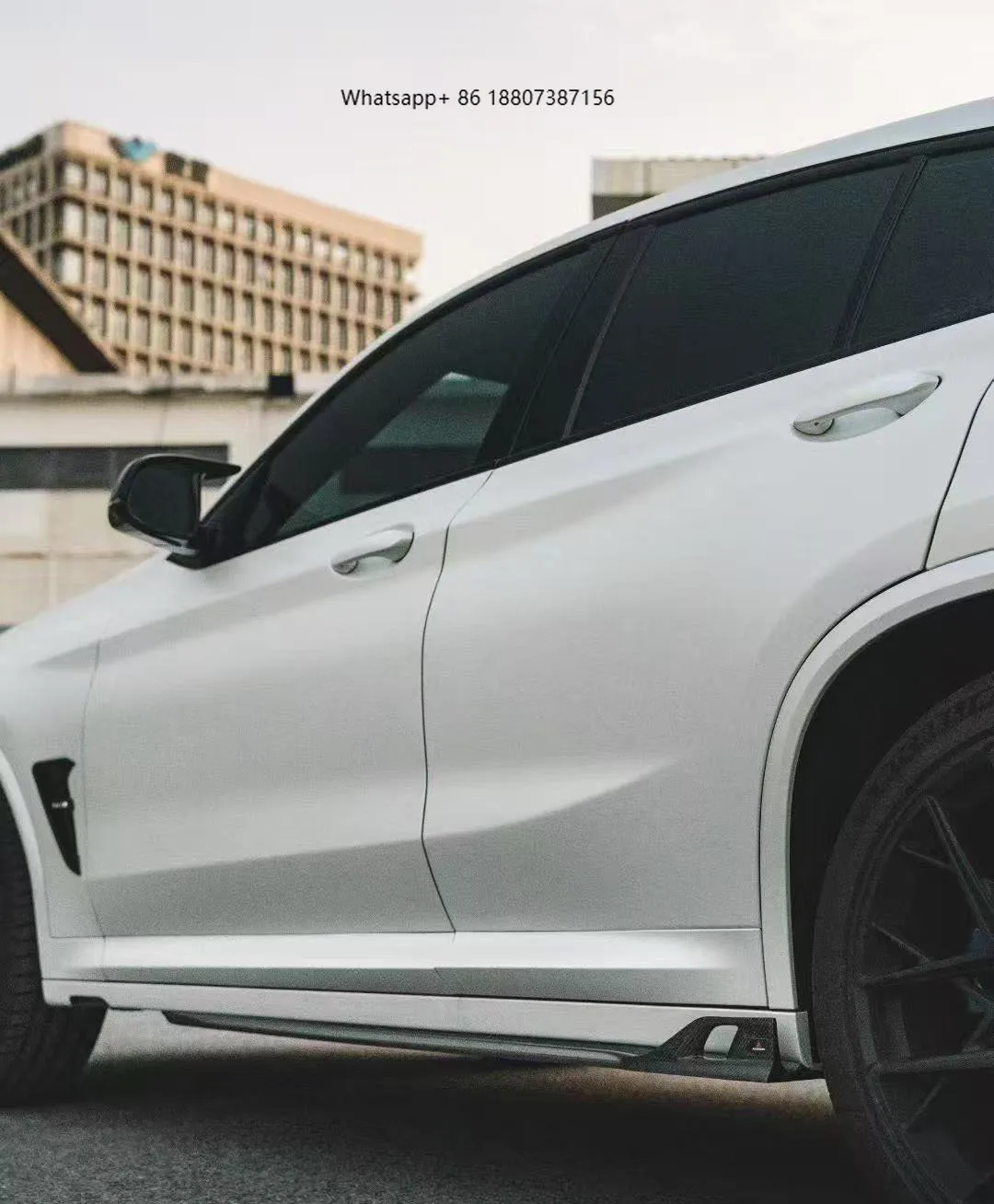 

Новые карбоновые накладки на пороги для X4 G02 2021 года с вырезами под выхлоп, крепление на болтах, универсальная установка