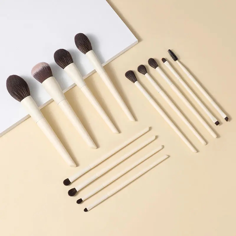 파우더 아이 섀도우 파운데이션 및 블렌딩 전문 미용 도구 용 나무 손잡이가있는 13 조각 소프트 메이크업 브러쉬 세트