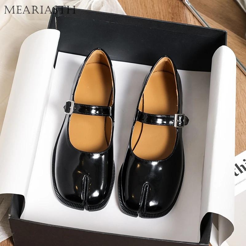 black Patent Leather Tabi Mary Jane Shoes for Women Ankle Adjustable Buckle Split Toe Ballet Flats Custom Colors Handmade Flats