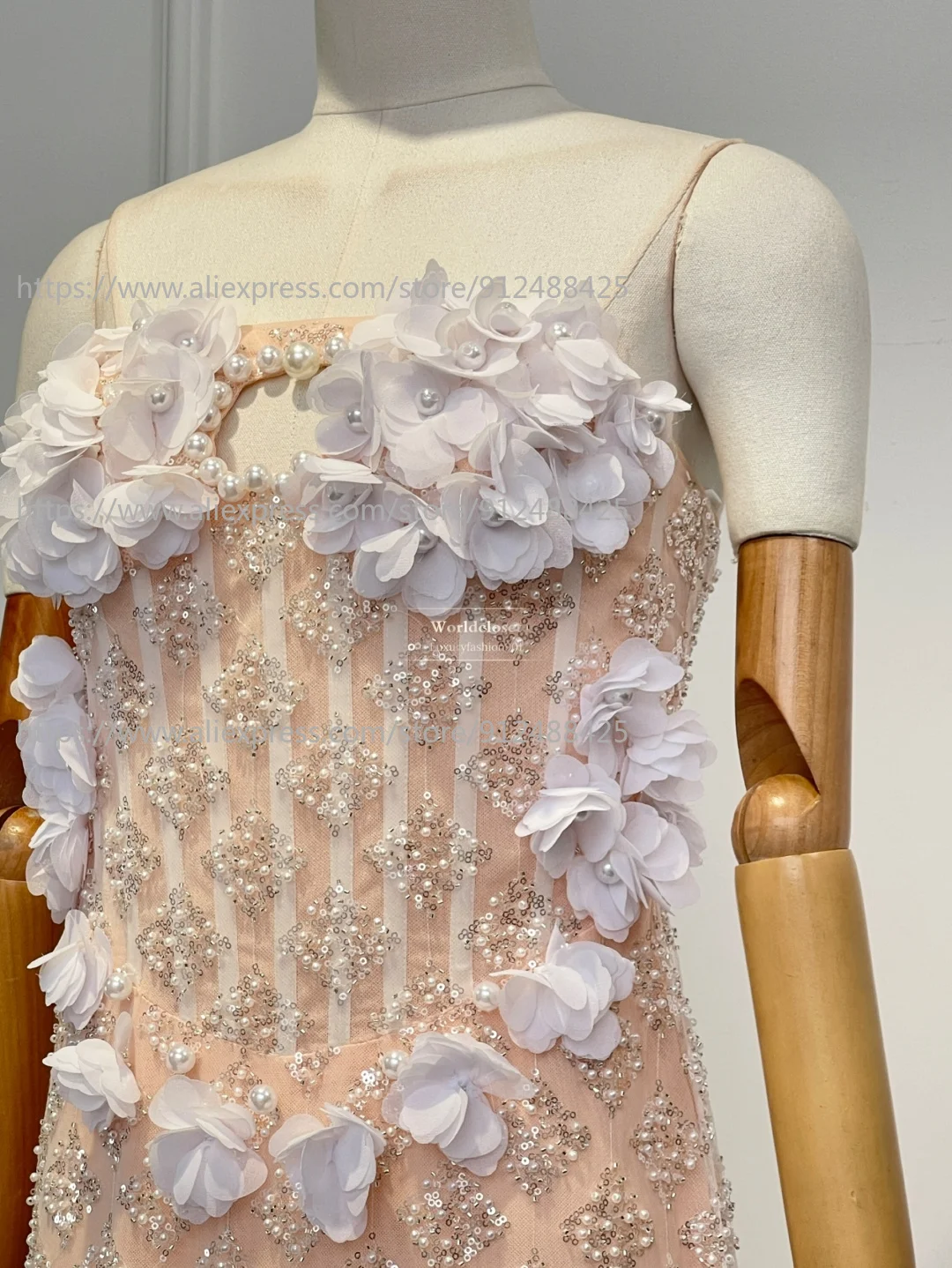 Abiti lunghi da donna di alta qualità con paillettes rosa e perline, applicazioni di fiori, senza maniche, senza schienale, per la festa