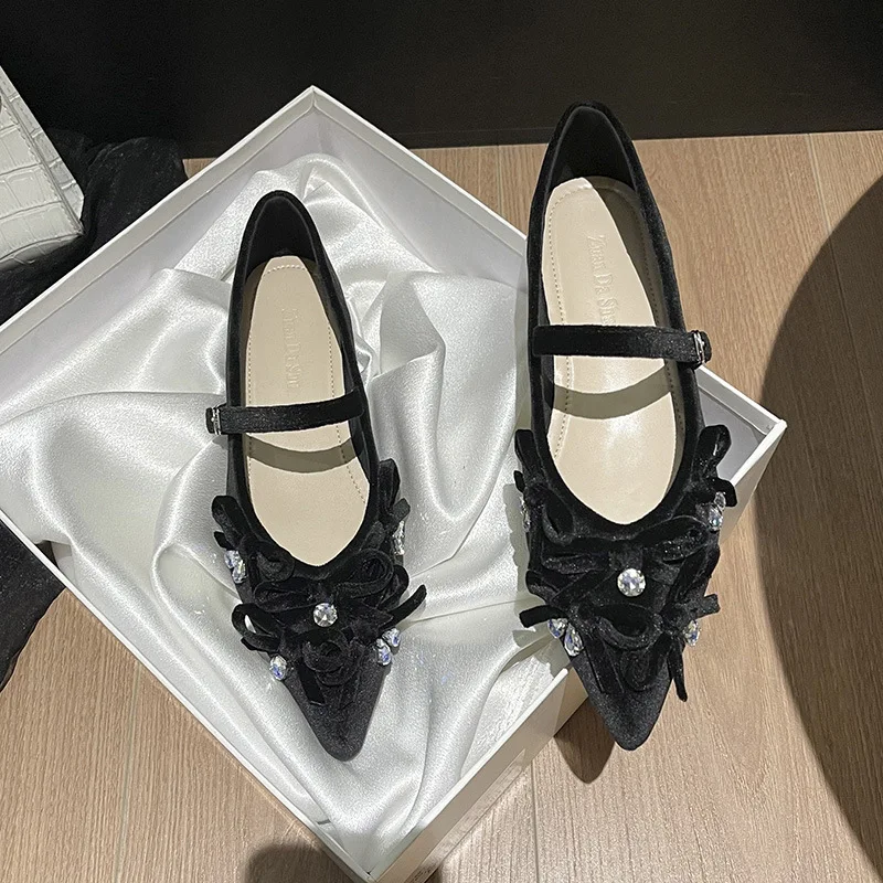 

Туфли на плоской подошве для женщин. Новые туфли с острым носком и стразами на мелкой подошве. Женская обувь больших размеров 41, 42, 43 Zapatillas Mujer.