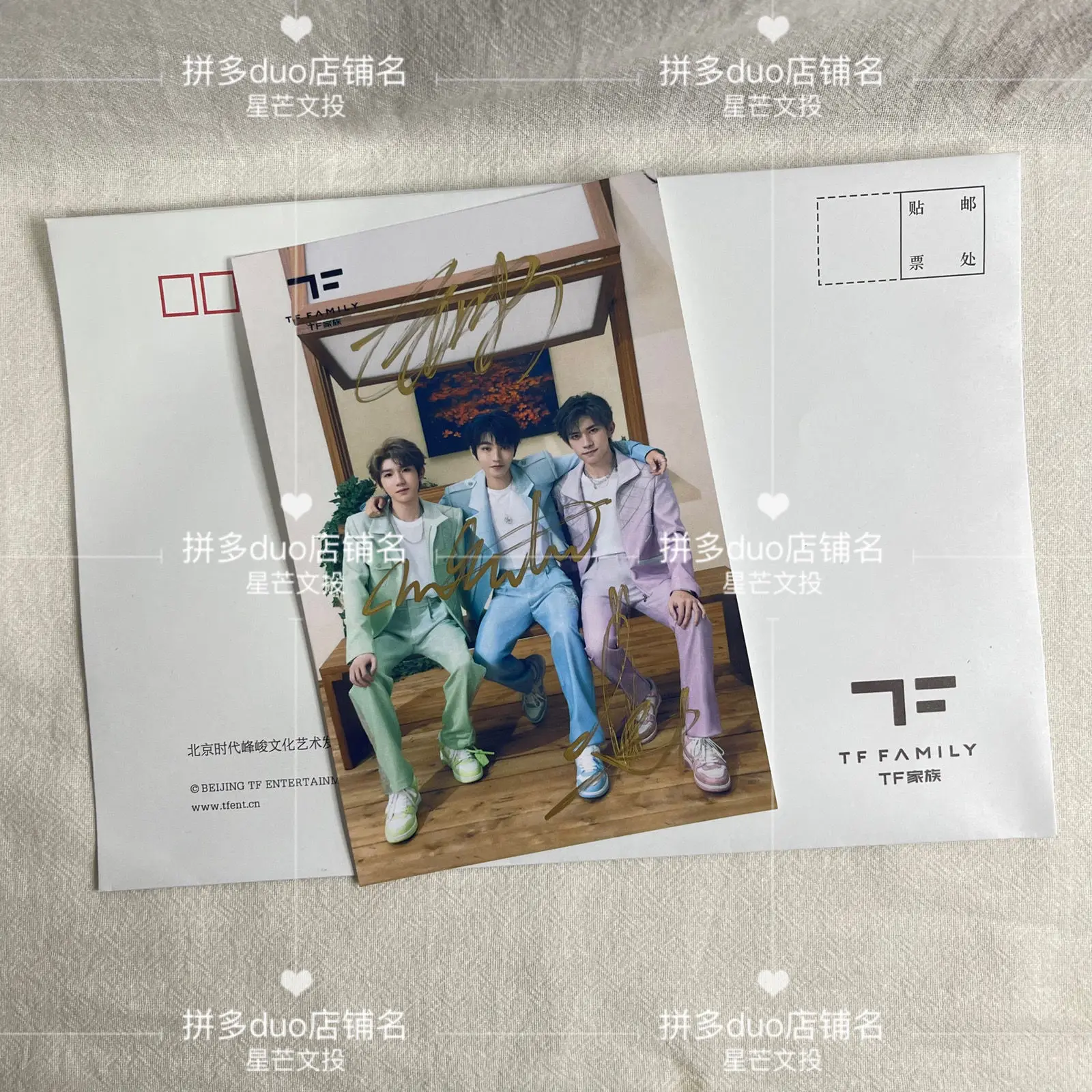 TFboys Wang jun kai Yi yang qian qi Wang yuan 10th Anniversary Concert autographed photo 6-inch non printed birthday gift