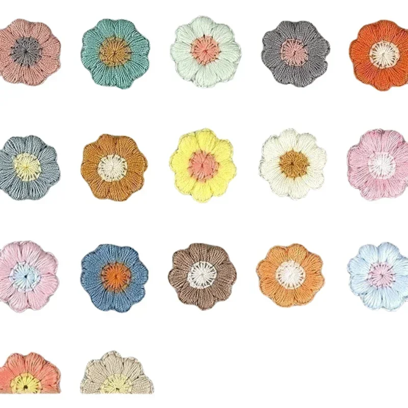 Random Mix Colors 100 Pieces Small Size Embroidery Flowers Patches DIY Materials