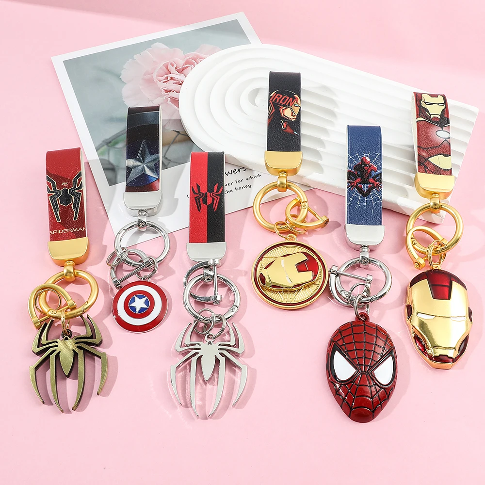 Disney Marvel Superhero Leather Keychain The Avengers Iron Man Spider Man Enamel Pendant Keyrings for Car Key Accessories Gifts