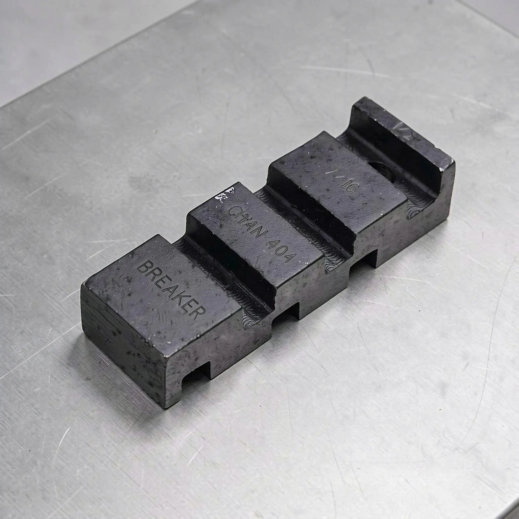 1Set Chainsaw Chain Breaker Tool Portable Compact Heavy Duty Chain Rivet Press Splitter for Outdoor Chainsaw Repair