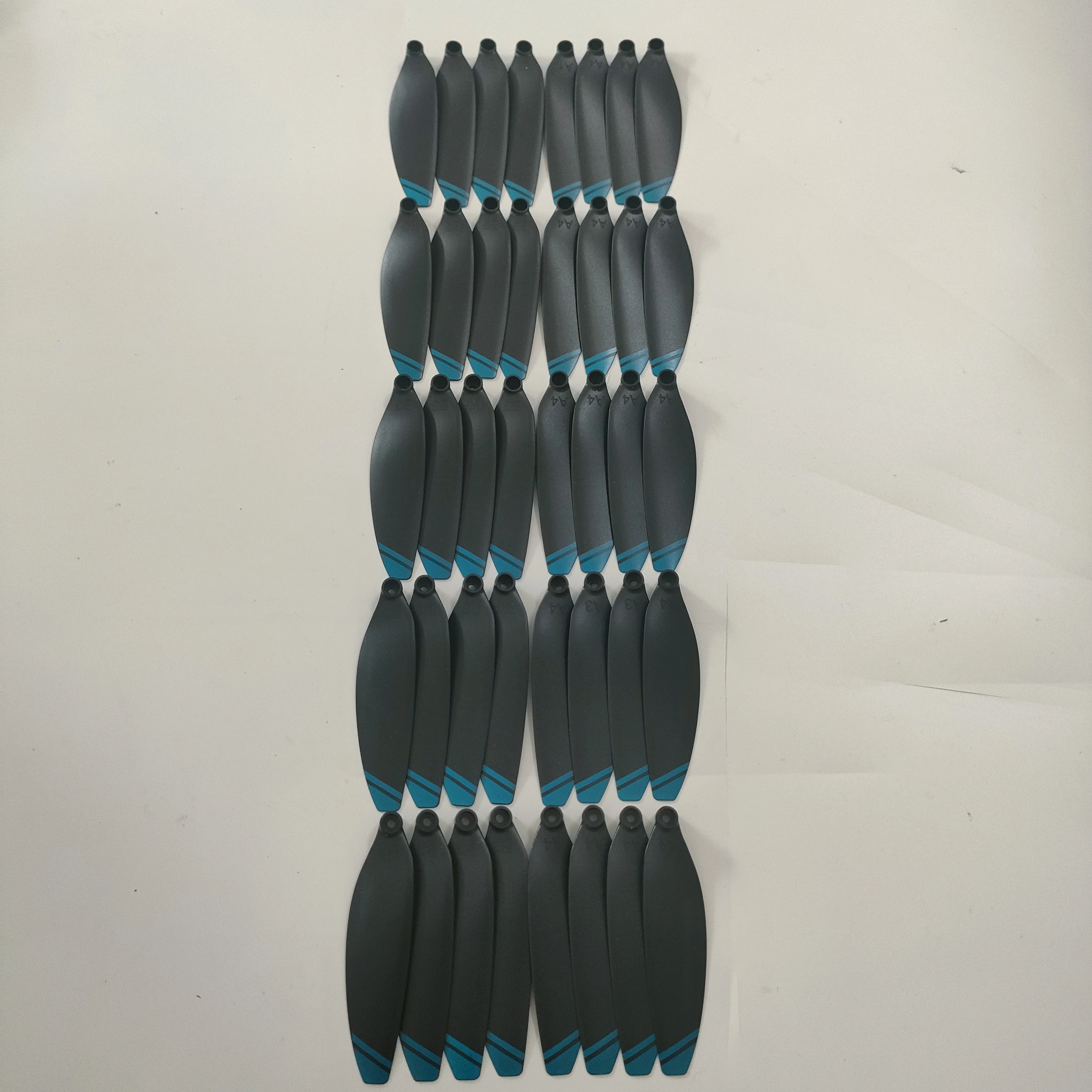 

CW CCW Propeller Blade for M33 MAX Outdoor Professional HD ESC Sero Dual Camera Wifi GPS Foldable Brushless Optical Flow RC Quad