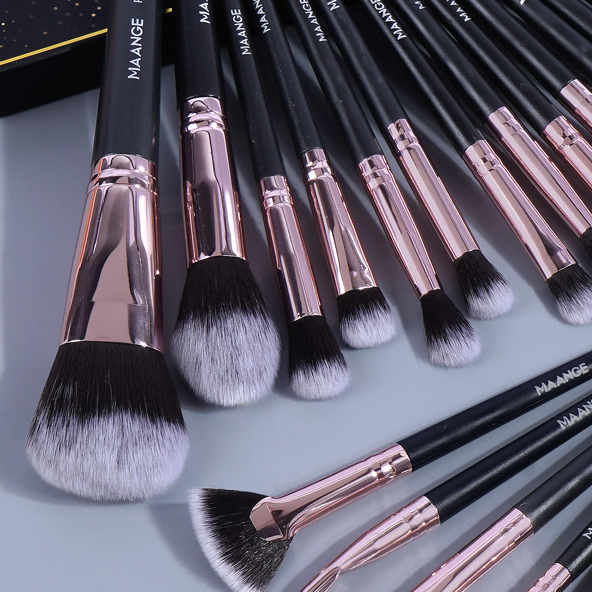 Ensemble de pinceaux de maquillage, 20 pièces, avec boîte, poudre cosmétique professionnelle, ombre à paupières, fond de teint, mélange de Blush, outil de beauté pour femmes