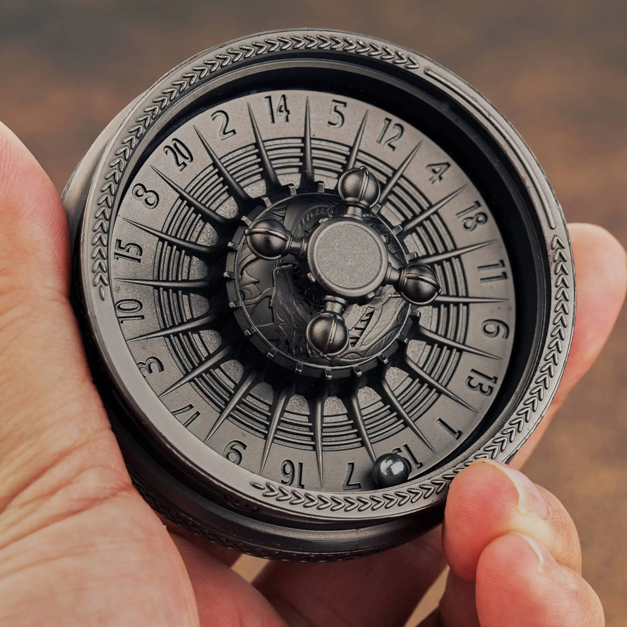 

2025 New Roulette Dice Spinner Dices for Dragon & Dungeon D&D RPG Tabletop Games Player Metal DND Dice Fingertip Gyro Dice