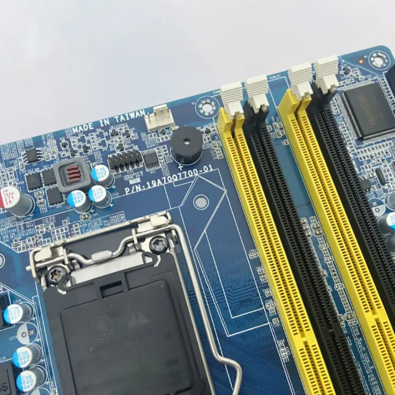 

19A7Q7700-01 Industrial Motherboard Dual Ethernet Ports Multiple Serial Ports ERX-Q77-A1R