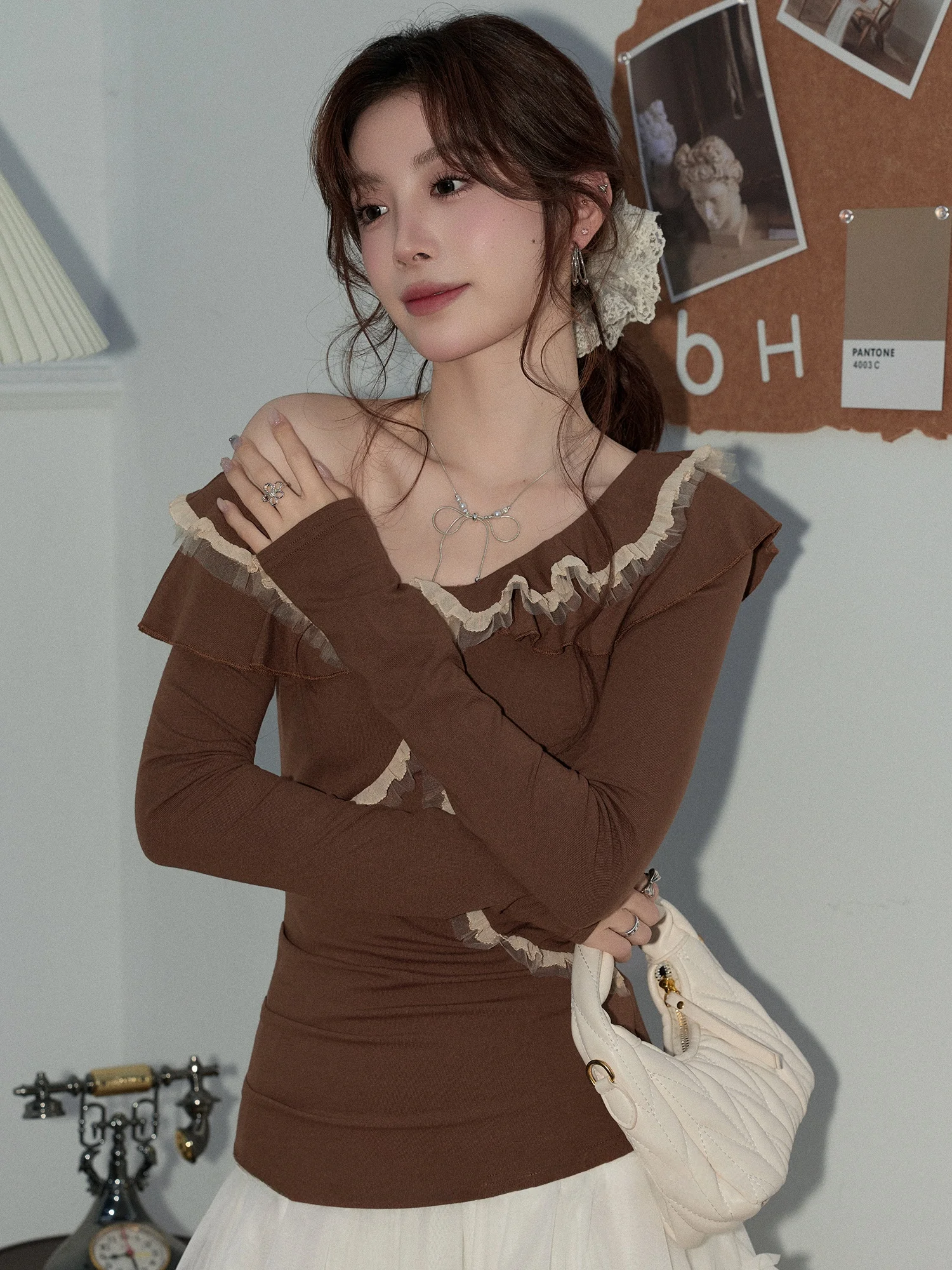 

Женская футболка с длинным рукавом и асимметричным кружевным декором, приталенная, для ношения под одеждой, весенняя новинка, принт St...