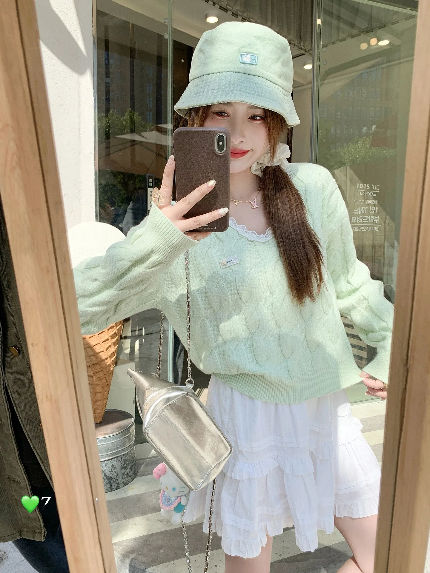 

Корейский вязаный свитер с V-образным вырезом для женщин, свободный крой, топ из узорчатой вязки, для повседневной носки, осень-зима