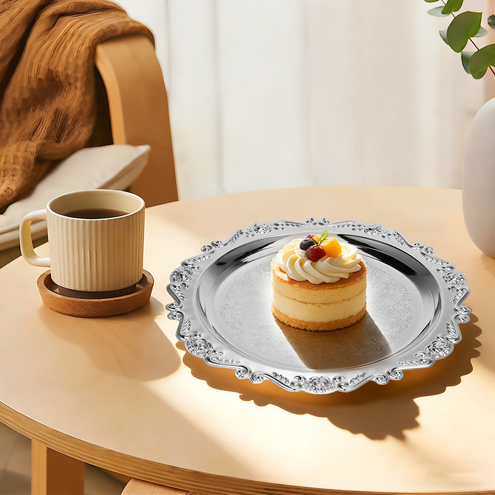 

2pcs Vintage Metal Snack Dessert Tray Elegant Serving Platter For Tea Party Appetizer Fruit Pastry Coffee Chips Dip Jewelry