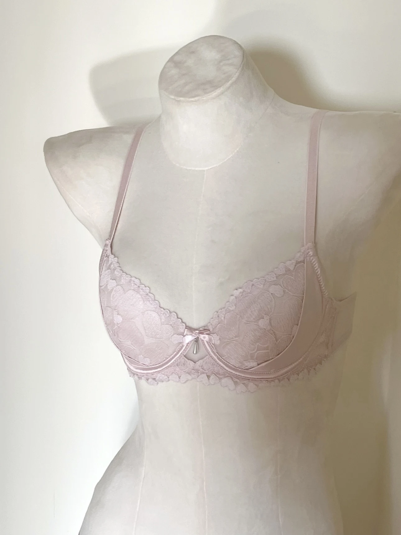 Conjunto de lencería adelgazante de encaje francés, sujetador y bragas sexis de realce, anillos finos de acero ligeros de lujo, conjunto de Control de barriga con realce Sexy YUQI