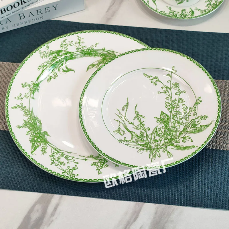 assiette-a-steak-de-porcelaine-en-os-vert-reglage-de-table-d'hotel-minimaliste-exquis-coffret-cadeau-de-nourriture-occidentale