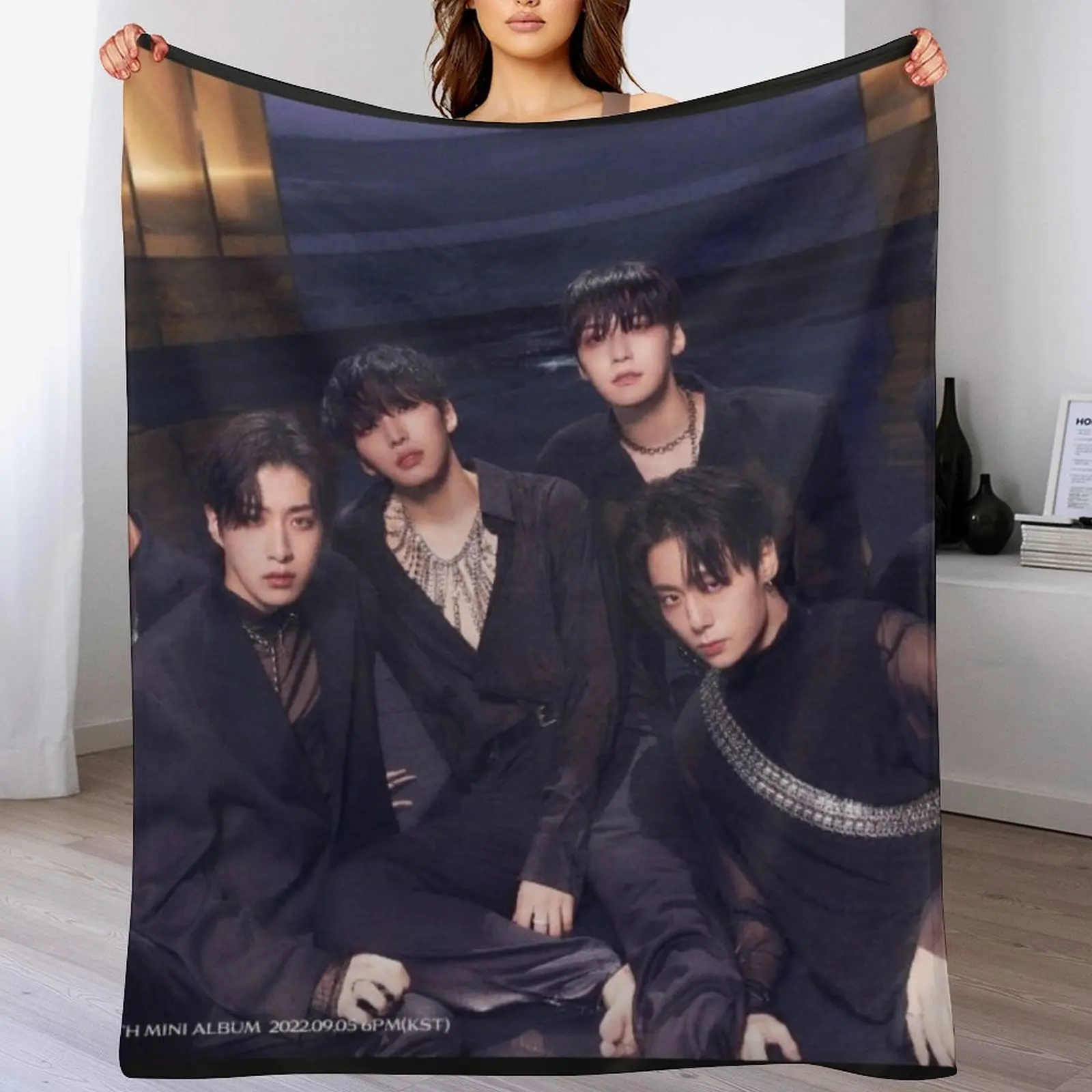 

Oneus malus same scent kpop boy band group korean Ravn, Seoho, Leedo, Keonhee, Hwanwoong, Xion Throw Blanket Stuffeds Blankets