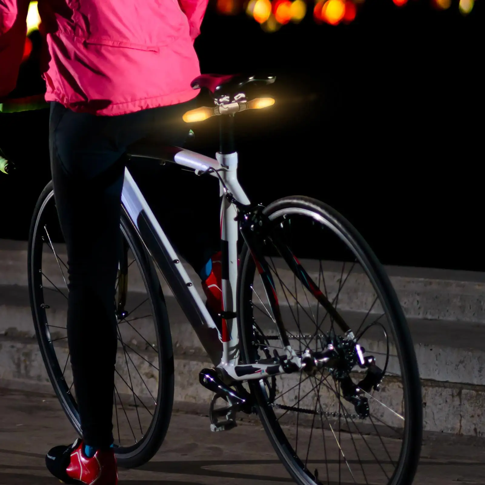 Bicycle Tail Light 2 Pieces LED Turn Signals Lamp For Night Riding Water-Resistant Bright Safety Warning Flashlight Enhance