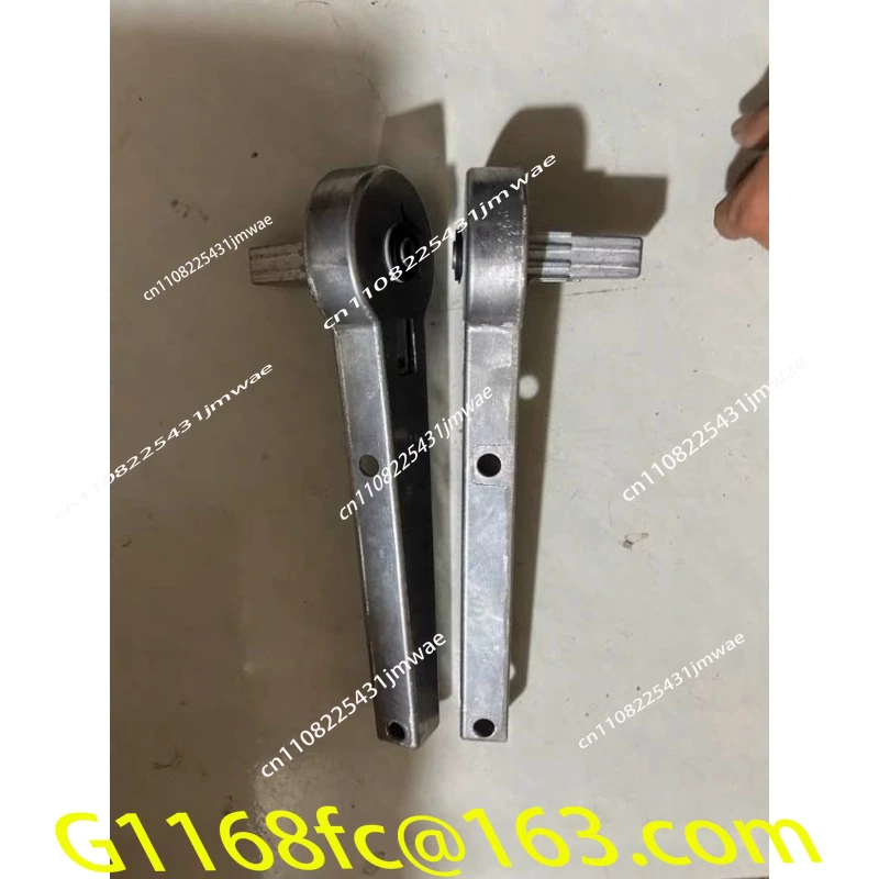 Armrest Bracket V260V250V220D 639 Front and Middle Row Seat Armrest Frame