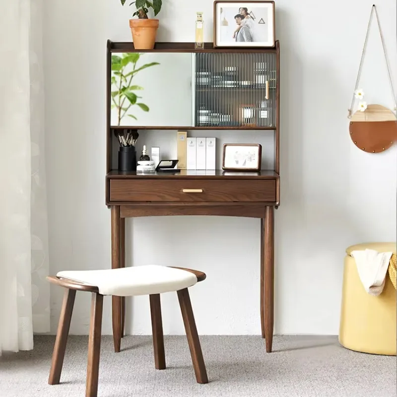 

Simple modern solid wood bedroom furniture with drawers and a sliding door dresser set
