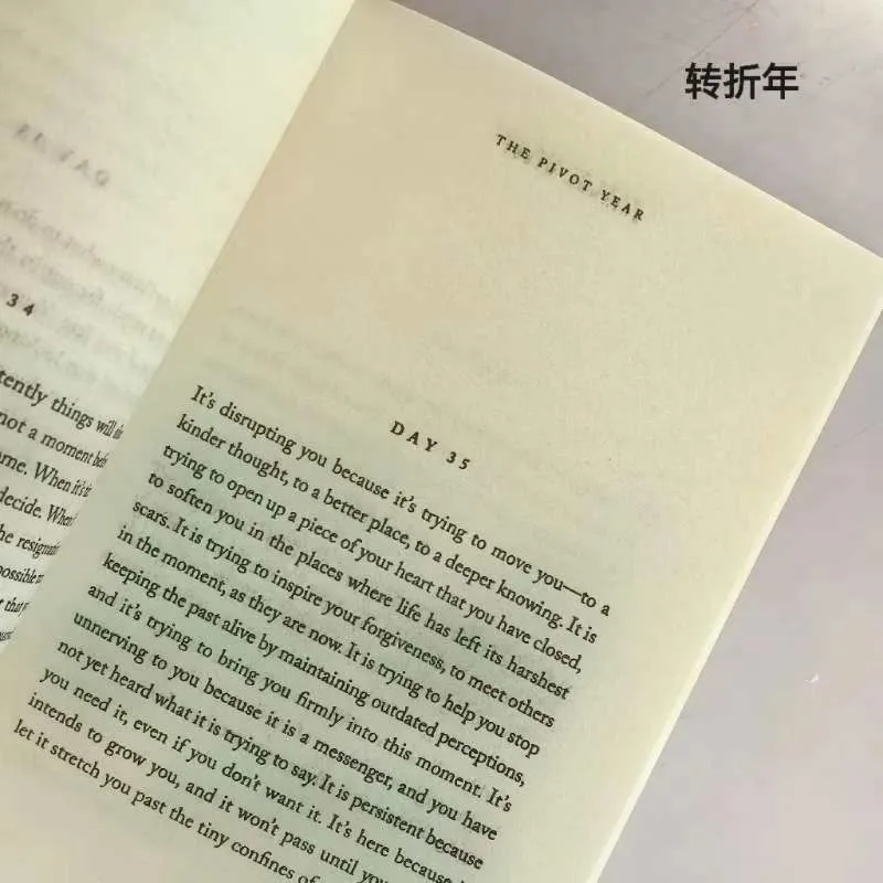 El año pivotante: un libro de meditaciones y guía diarias para crear tu vida: de Brianna Wiest