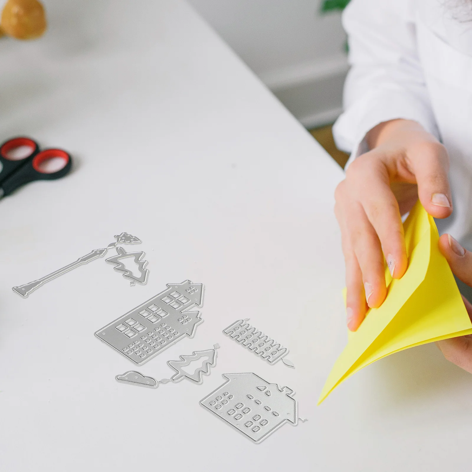 

DIY Metal Cutting Dies Template for Scrapbooking Craft Album Decoration Photo Frame Making Christmas House Design Paper Art