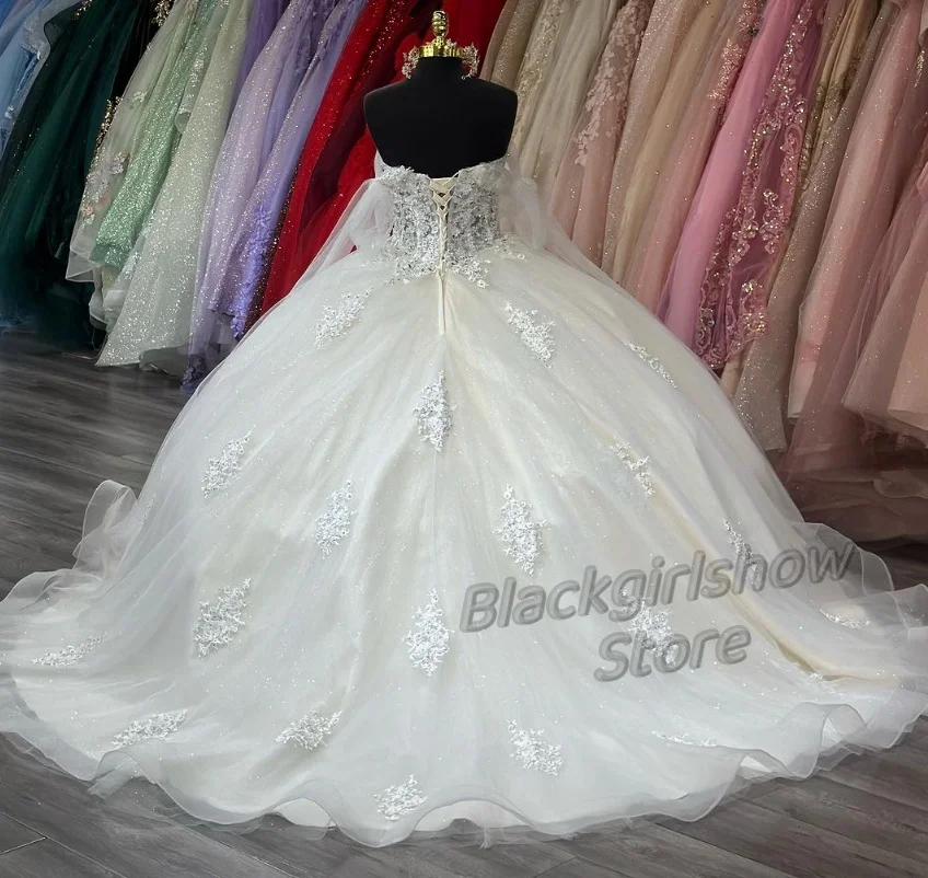 Vestido De quinceañera blanco De 15 Años, traje lujoso y elegante con apliques De cristal, diseño recortado, para boda, 2024, 2024