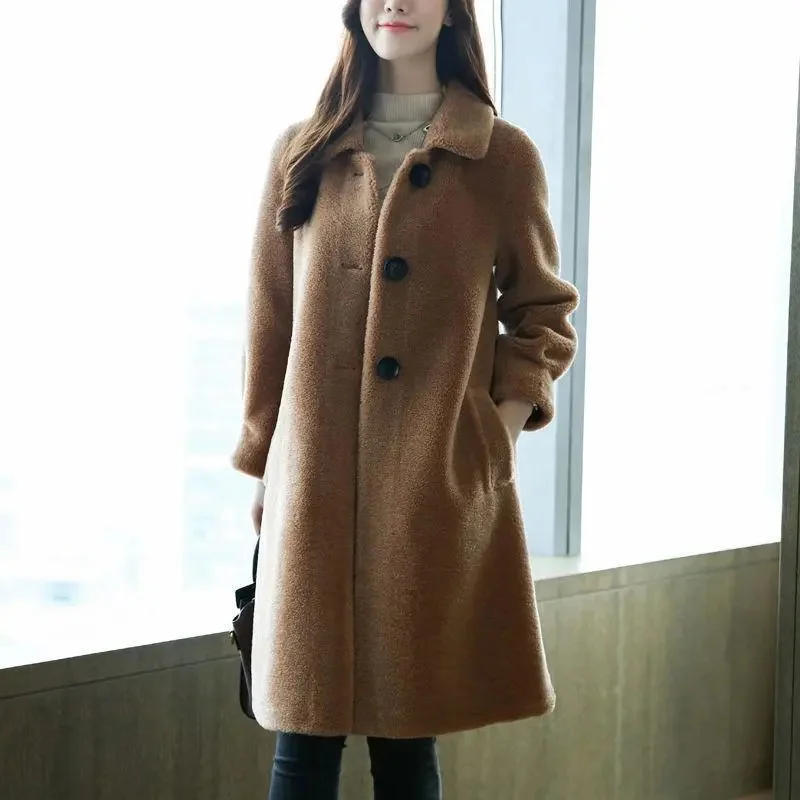 High-Quality Sheep Shearling Coat Women's Slim Fit 2024 New All-Match Fur coat Women's Lamb Wool Coat Women's Winter Commuting