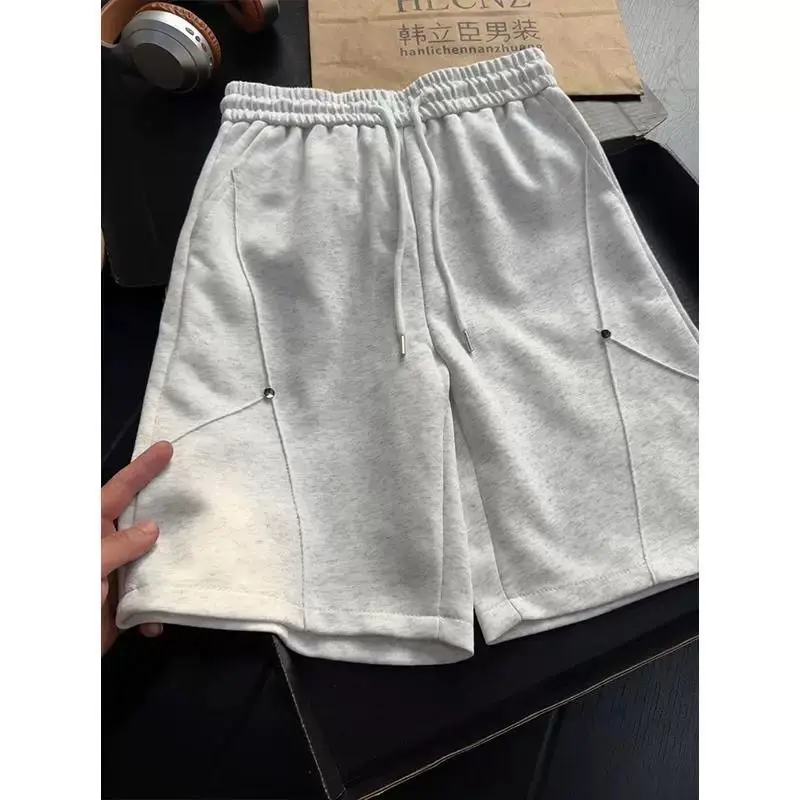 

Casual Five Quarter Pants for Men American Metal Rivets Spliced Elastic Waist Knee Length Shorts Breathable Outdoor Sweatpants
