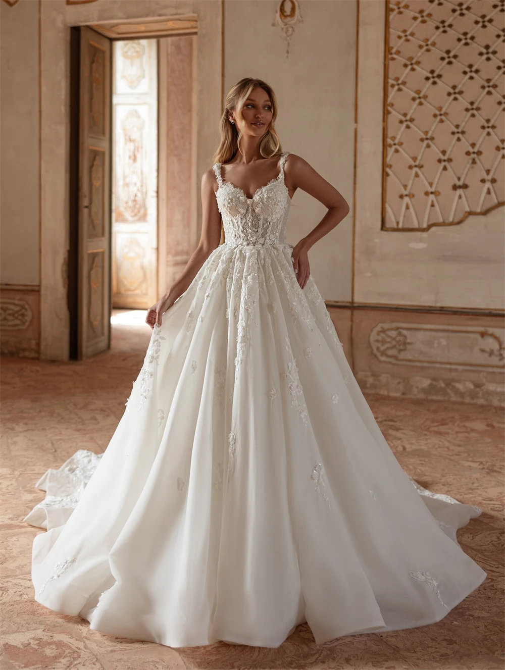 Customized Exquisite Appliques and Sequined Wedding Dress Classic Chapel Train Lace Up Back Bridal Gowns Formal Vestido De Novia