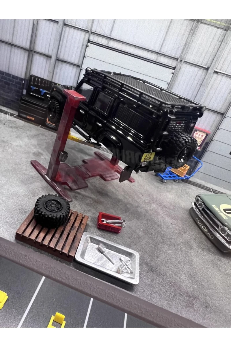 

1:64 Scale Lift Locomotive Garage Repair Shop DIY Tools Old Effect Car Miniature Garage Scene Accessory Display Collection Gifts