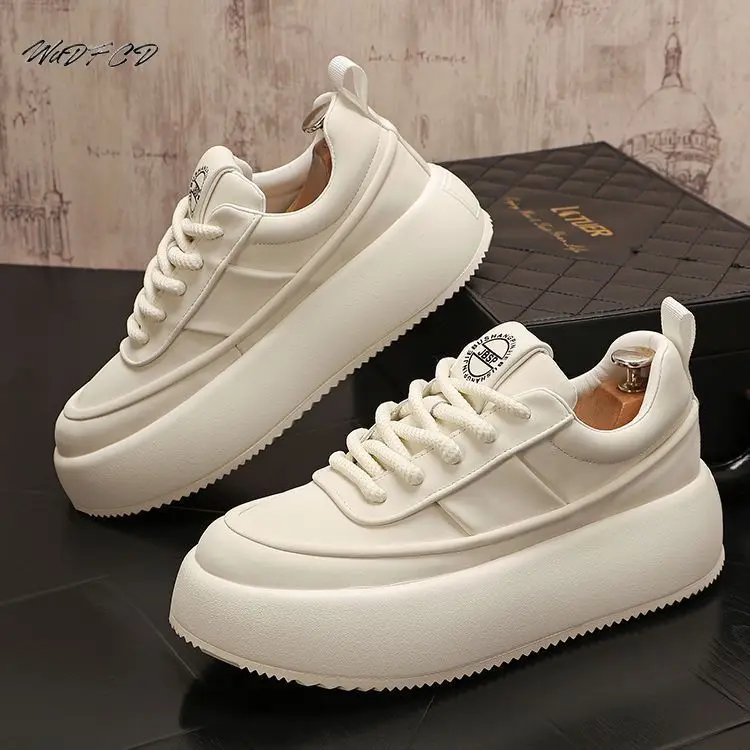 Chunky Sneakers Mens Designer Soft Sole White Shoes Fashion Casual Microfiber Leather Height Increased Flat Platform Board Shoes